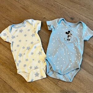 Set of 2 Disney and Gerber Organic Baby Bodysuit